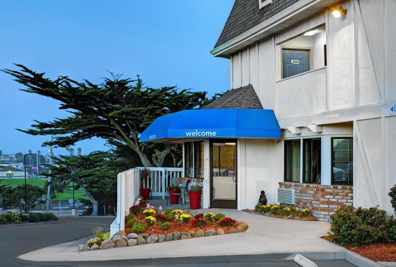 Motel 6-Marina, Ca - Monterey Exterior photo