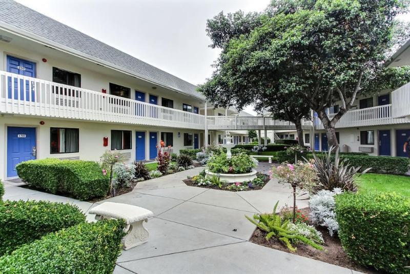 Motel 6-Marina, Ca - Monterey Exterior photo
